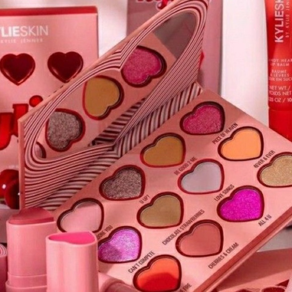 Kylie Cosmetics Valentine’s Day Eyeshadow Palette
